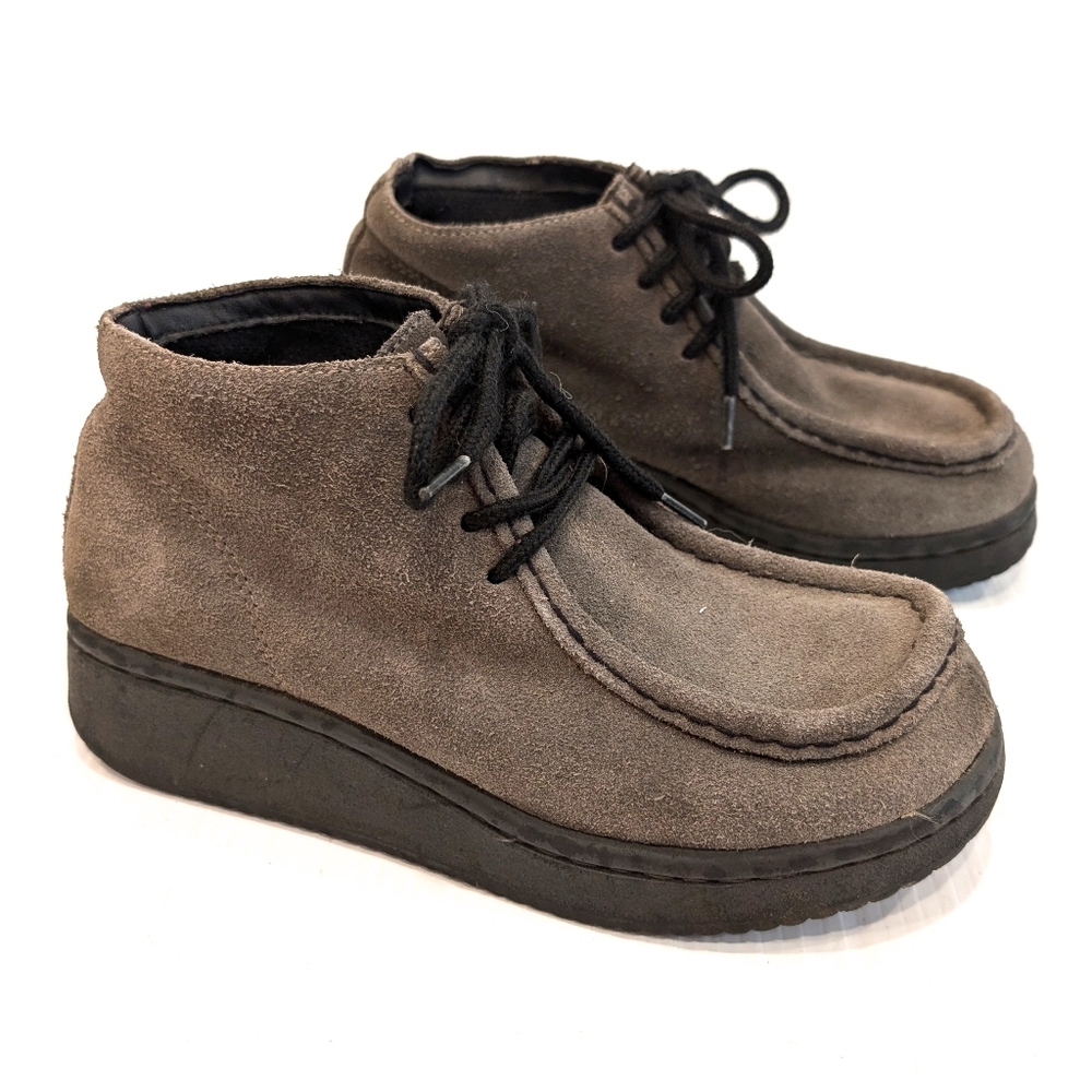 Vintage 90s Y2K CANDIES Wallabee gray suede chunky platform chukka booties